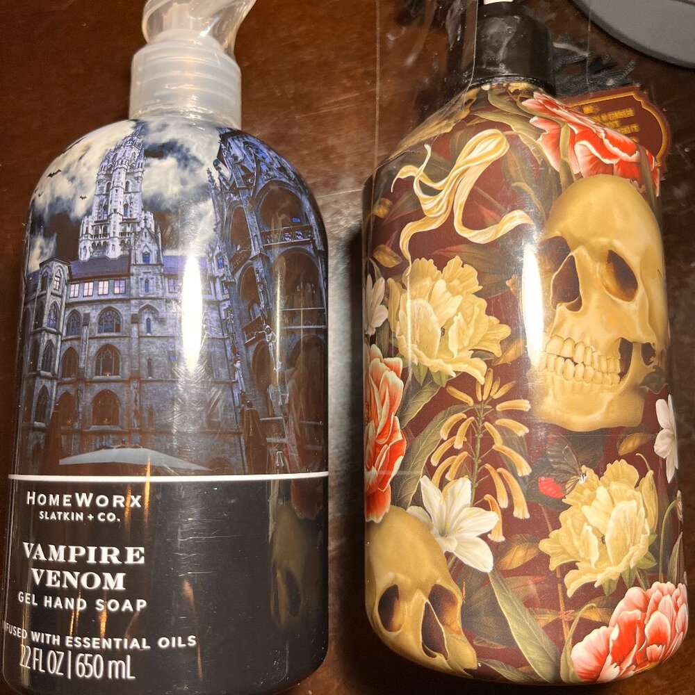 2 Hand Soaps -Gothic Themed (new/home/x)‎